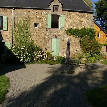 Couette-café D'hôtes De Pirieuc Meillac